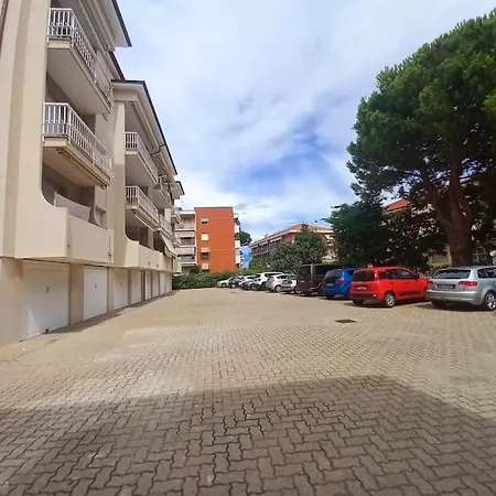 La Casetta Bianca Luce Mare E Relax Apartment *