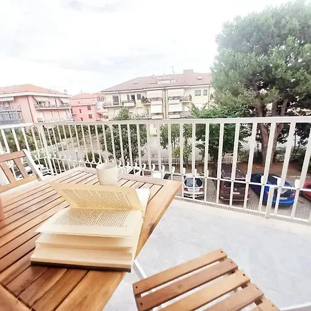 La Casetta Bianca Luce Mare E Relax Apartment